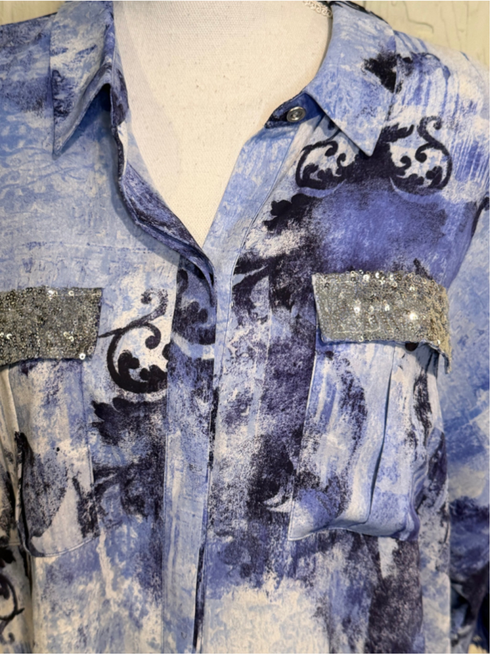 Women's Chico Blue & Silver Sequin Detail Blouse, Size 3 {L) - Picture 2 of 7